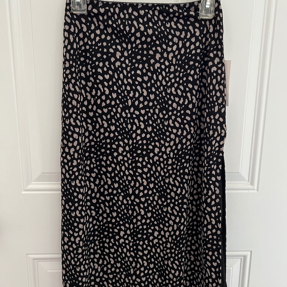 Urban Romantics NWT Leopard Print with Side Split